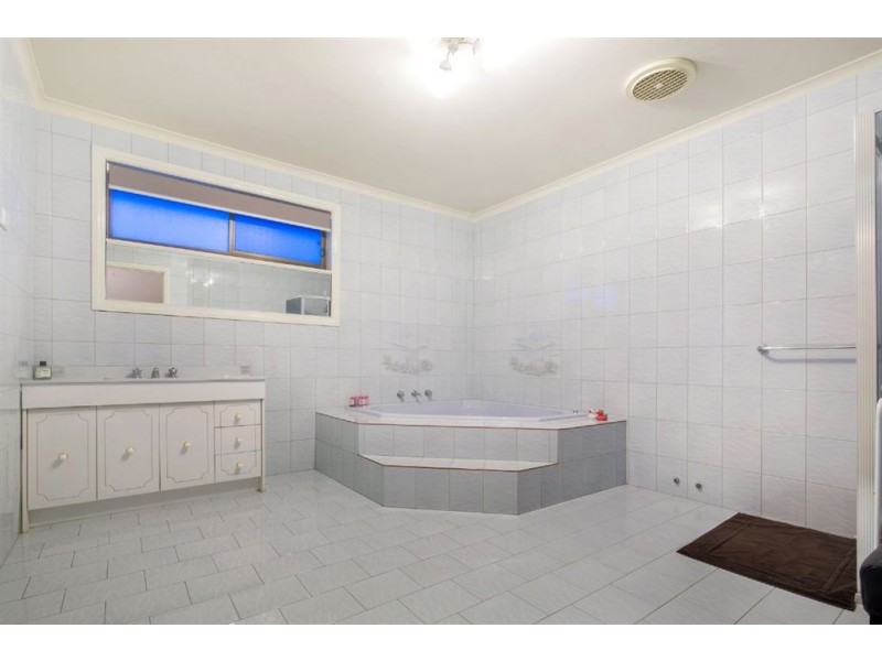 24 Grand Parade, Epping VIC 3076