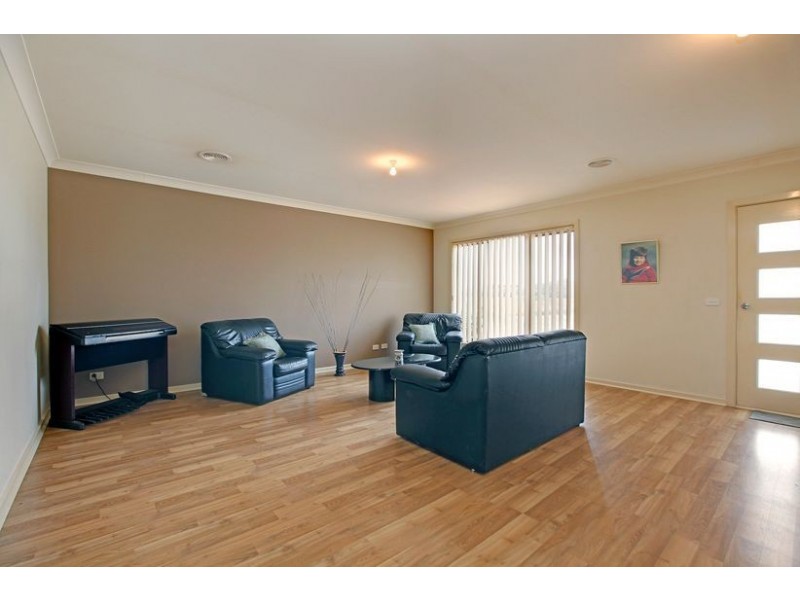 38 Mirrabucca Promenade, South Morang VIC 3752