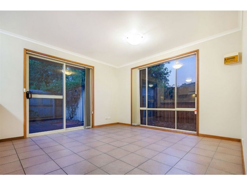 2/52 Balmoral Avenue, Bundoora VIC 3083