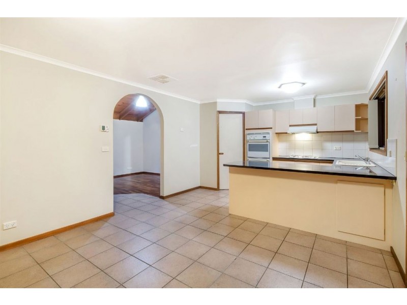 2/52 Balmoral Avenue, Bundoora VIC 3083