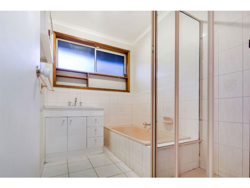 2/52 Balmoral Avenue, Bundoora VIC 3083