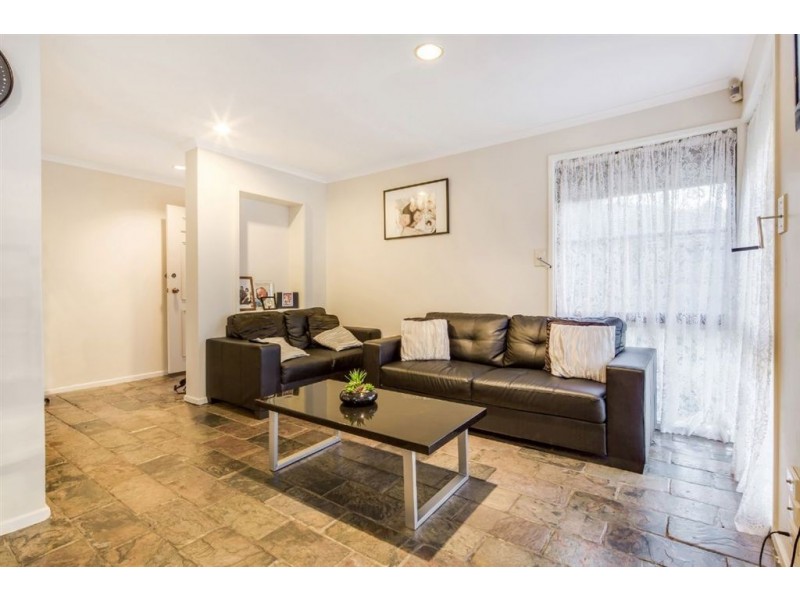12 Meadow Glen Drive, Epping VIC 3076
