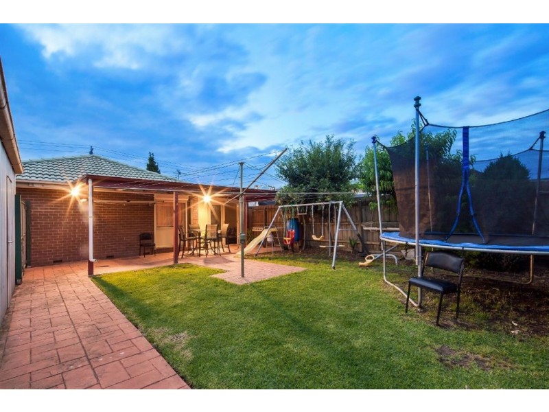 12 Meadow Glen Drive, Epping VIC 3076
