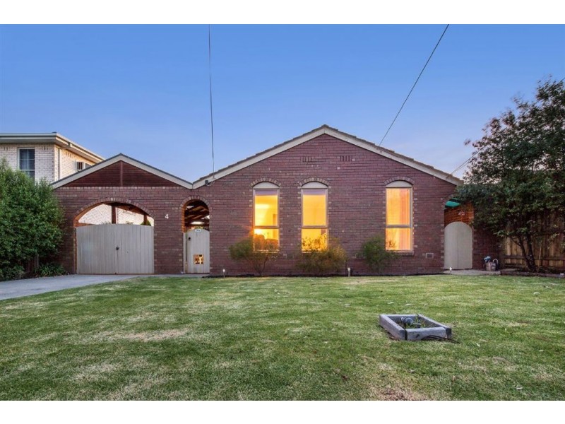 4 Merlewood Court, Bundoora VIC 3083