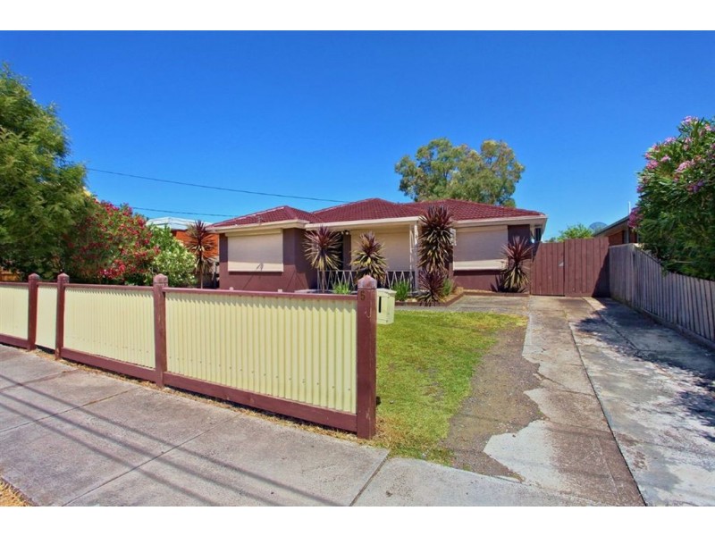 5 Magnolia Court, Lalor VIC 3075