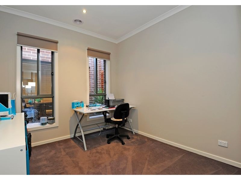 16B Ladislaw Drive, Epping VIC 3076