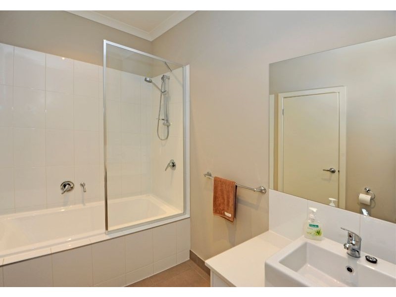 16B Ladislaw Drive, Epping VIC 3076