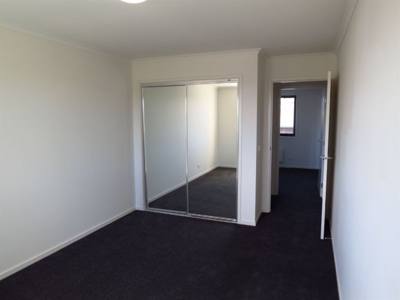 6 Grandstand Way, Epping VIC 3076