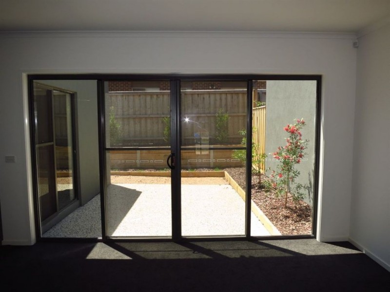 6 Grandstand Way, Epping VIC 3076