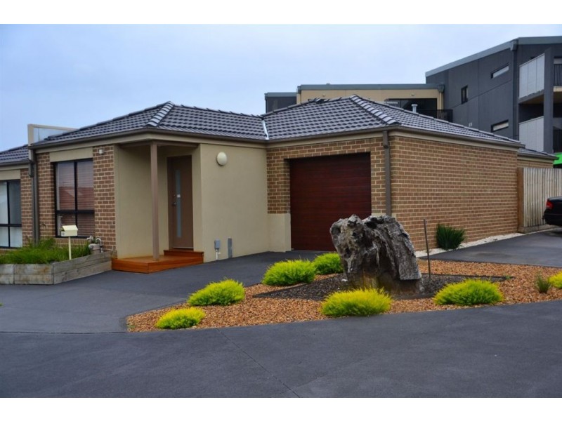 12/12 Kirkland Court, Epping VIC 3076