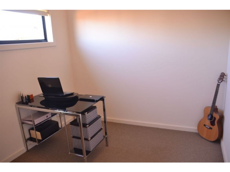 12/12 Kirkland Court, Epping VIC 3076