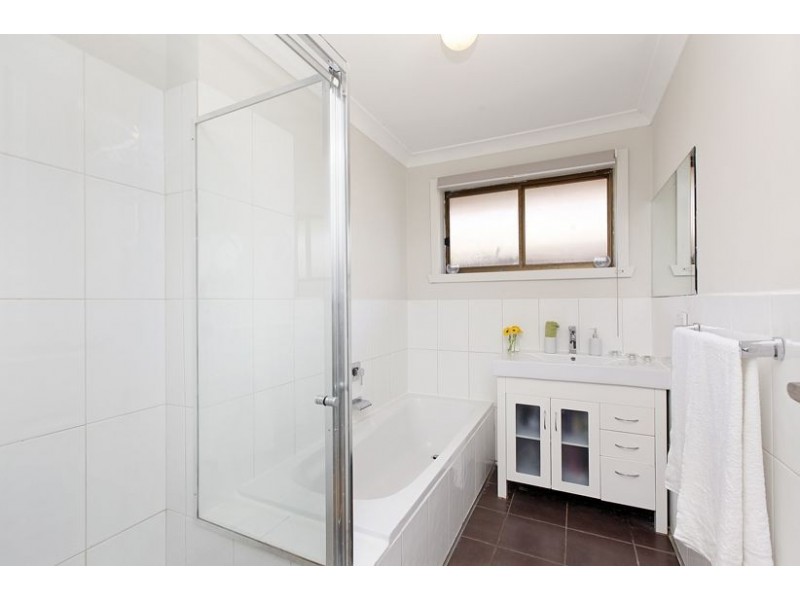 7 Kinlora Avenue, Epping VIC 3076