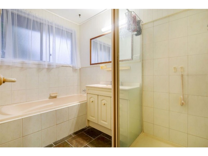 4 Endeavour Court, Bundoora VIC 3083