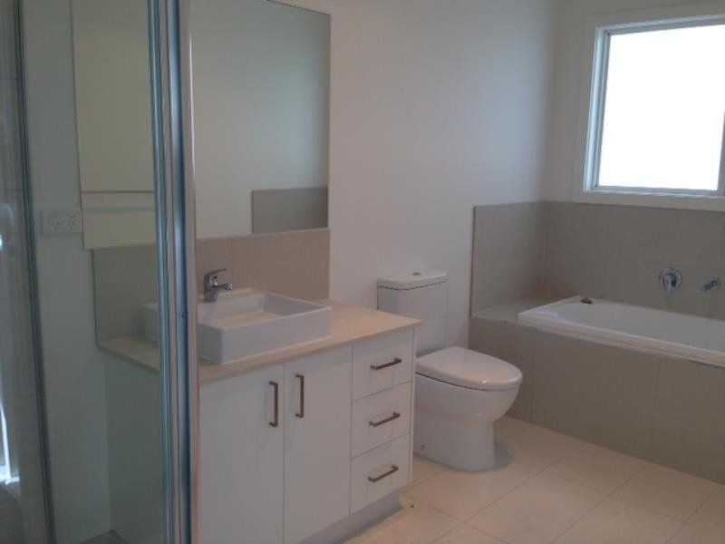 6/210-216 Melrose Avenue, Tullamarine VIC 3043