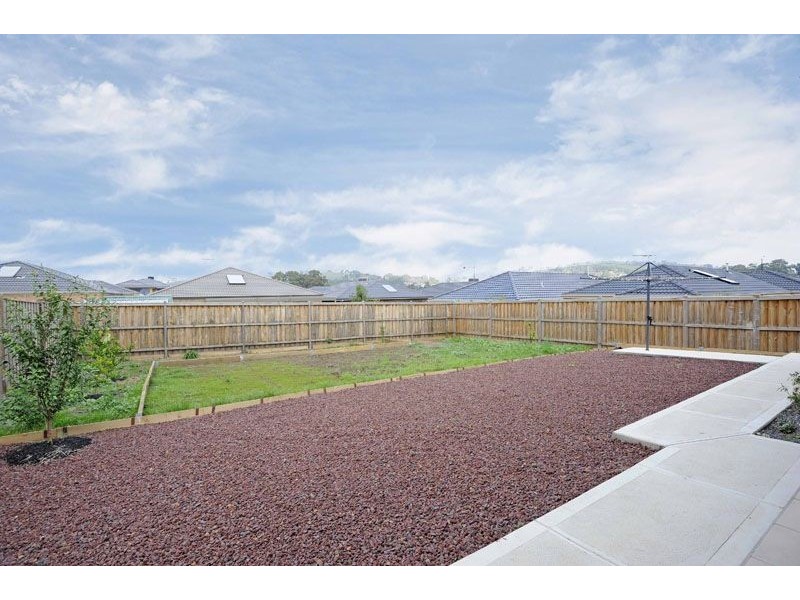 14 Mea Circuit, Mernda VIC 3754