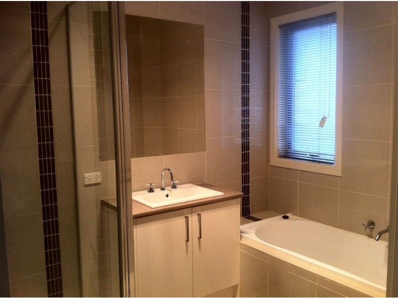 2/49 Betula Avenue, Bundoora VIC 3083