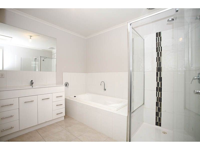 14 Bonniebird Lane, South Morang VIC 3752