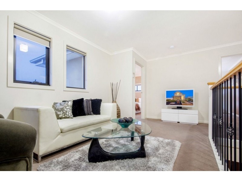1/13 Viewgrand Boulevard, Epping VIC 3076