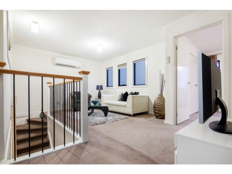 1/13 Viewgrand Boulevard, Epping VIC 3076