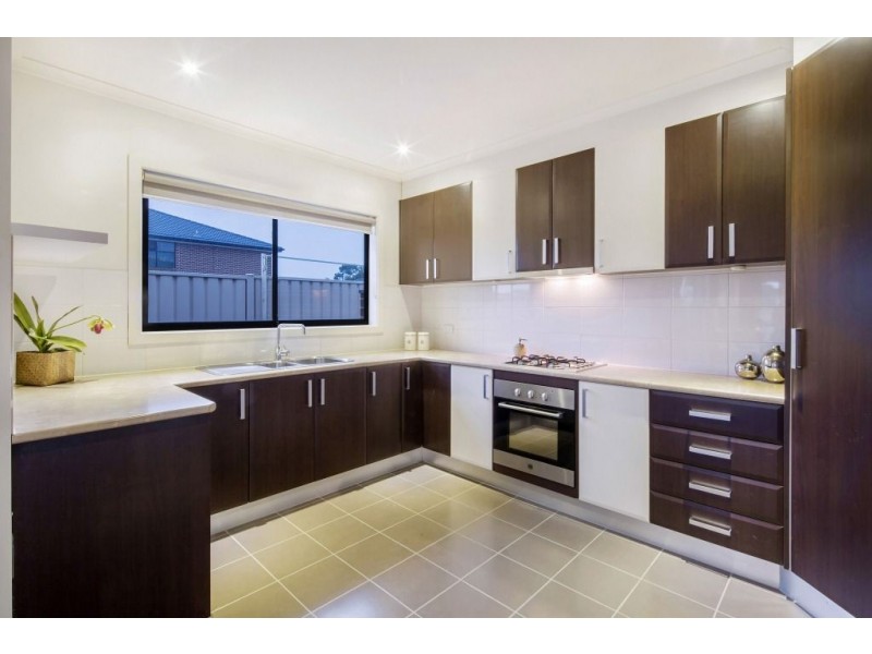 1/13 Viewgrand Boulevard, Epping VIC 3076