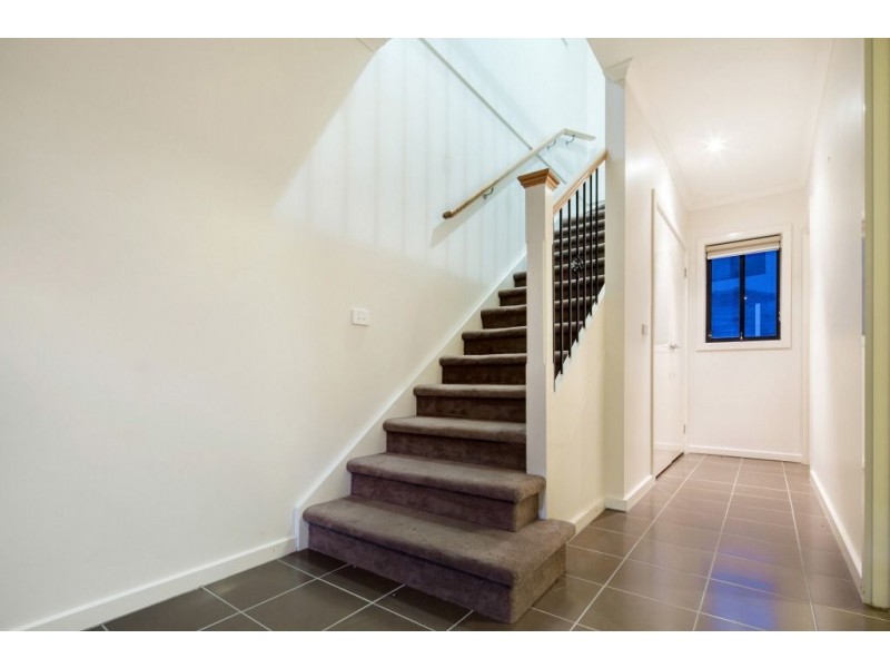 1/13 Viewgrand Boulevard, Epping VIC 3076