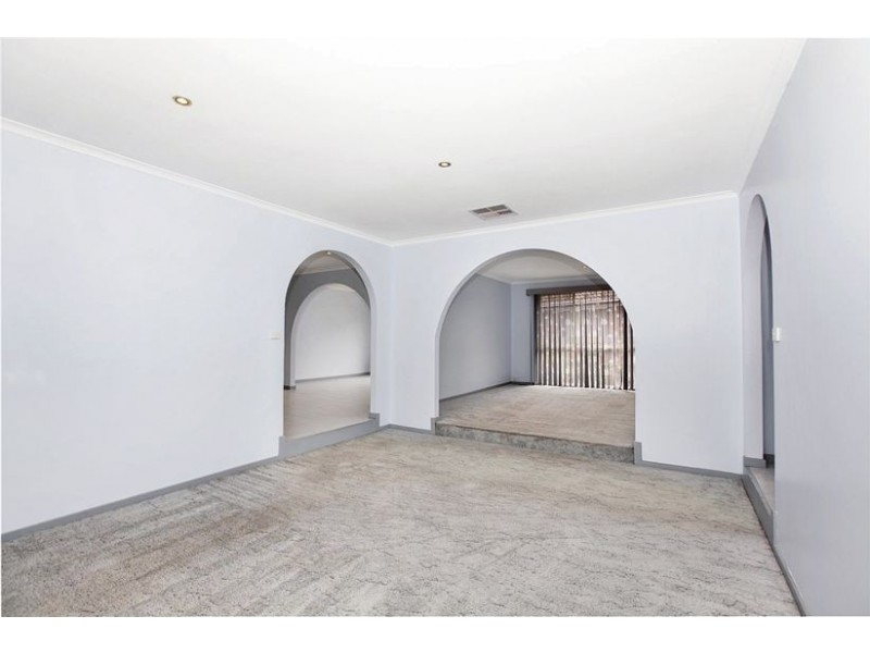 81 Grand Parade, Epping VIC 3076