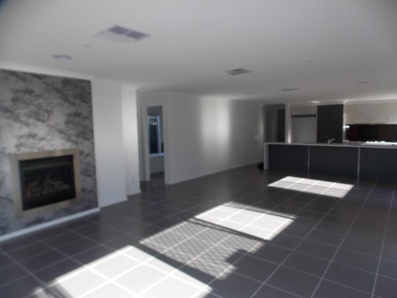 4 Efficient Street, Epping VIC 3076