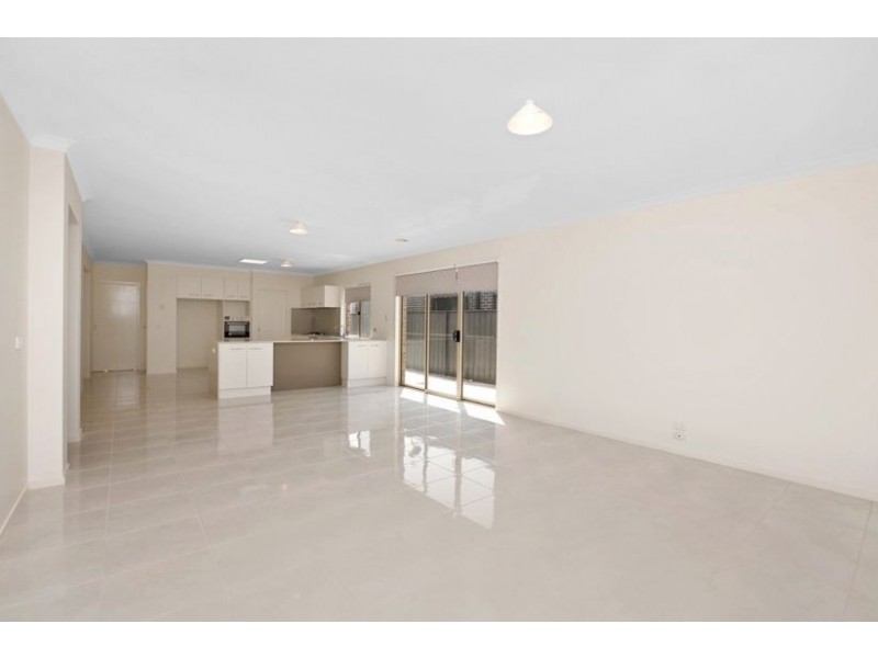 4 Steels Place, South Morang VIC 3752