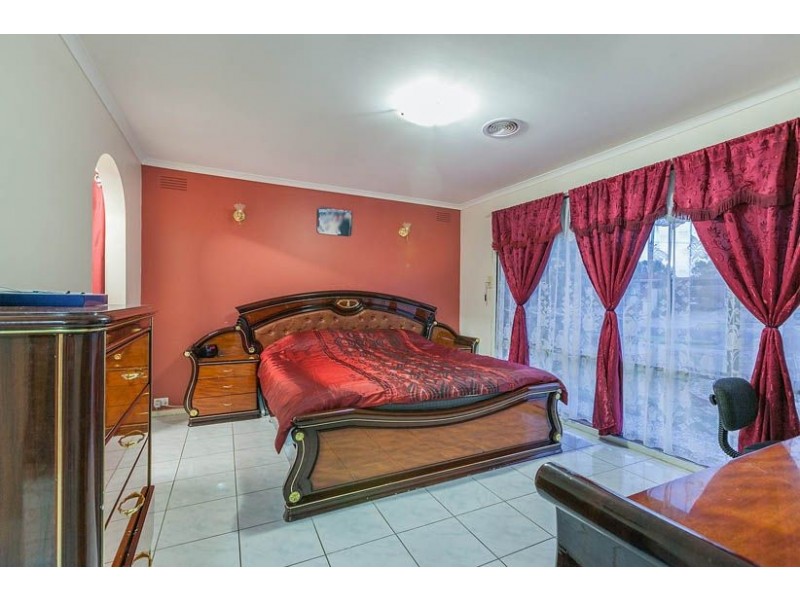 2 Edgware Court, Epping VIC 3076