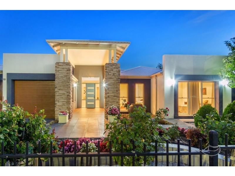 10 Hayston Boulevard, Epping VIC 3076