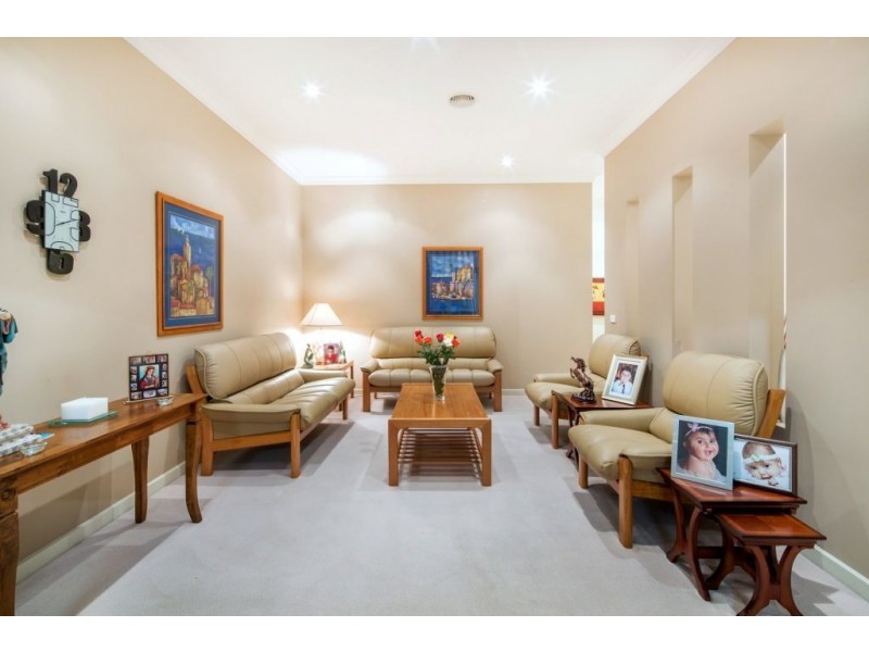 10 Hayston Boulevard, Epping VIC 3076