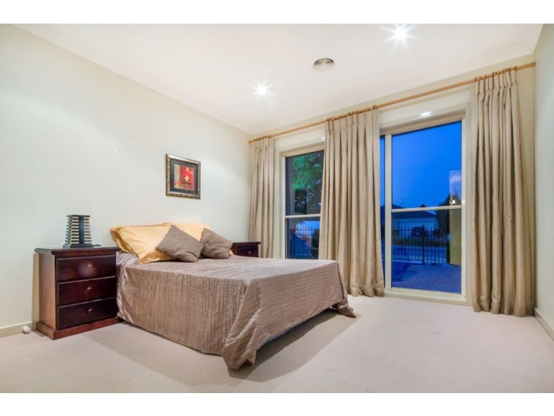 10 Hayston Boulevard, Epping VIC 3076