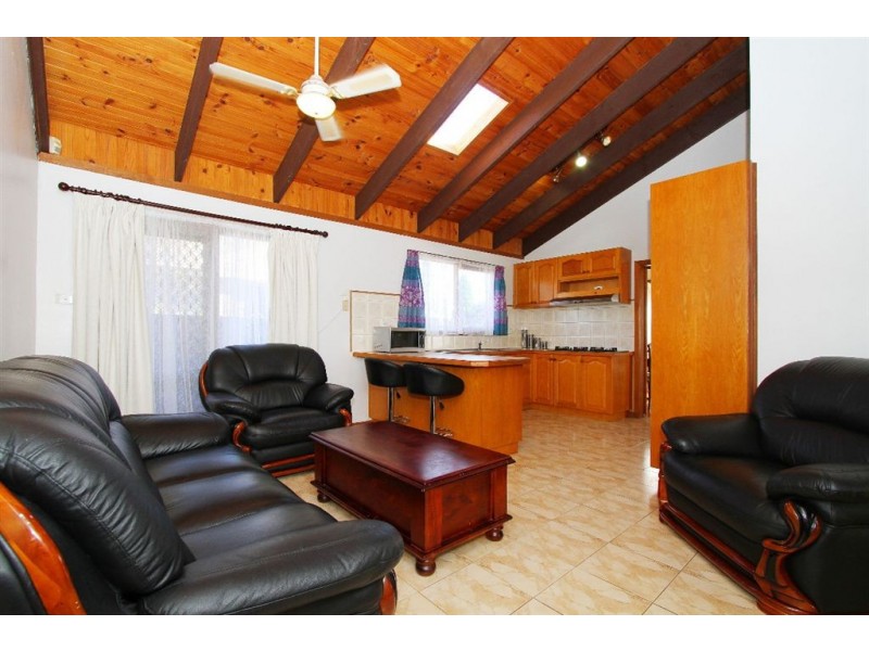 82 Moorhead Drive, Mill Park VIC 3082