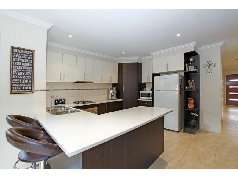 12 Raymond Street, Lalor VIC 3075