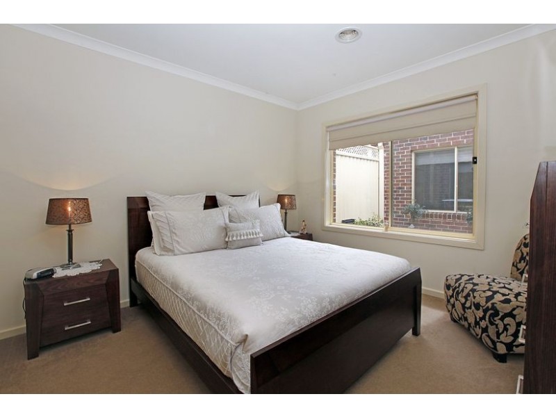 12 Raymond Street, Lalor VIC 3075