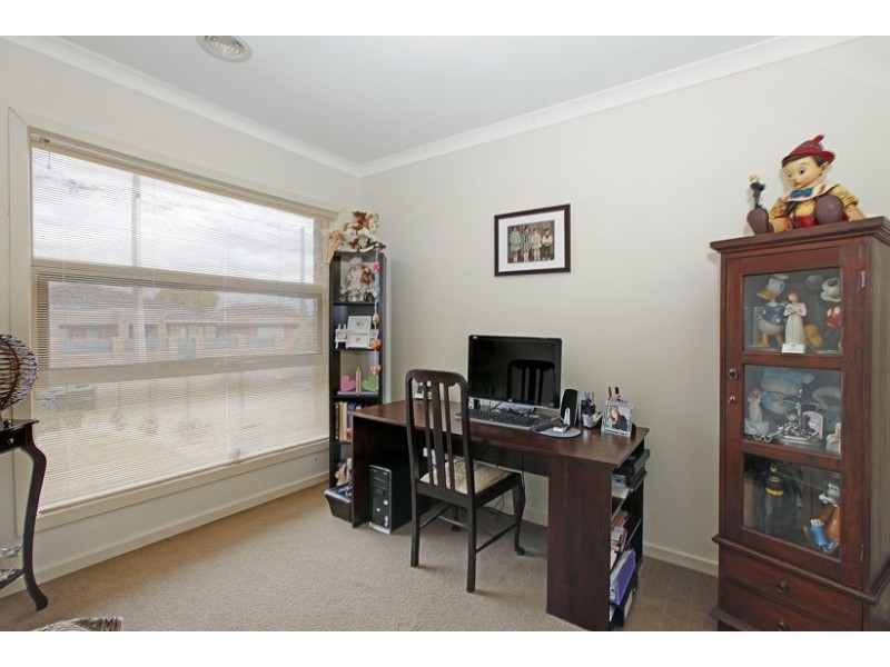 12 Raymond Street, Lalor VIC 3075