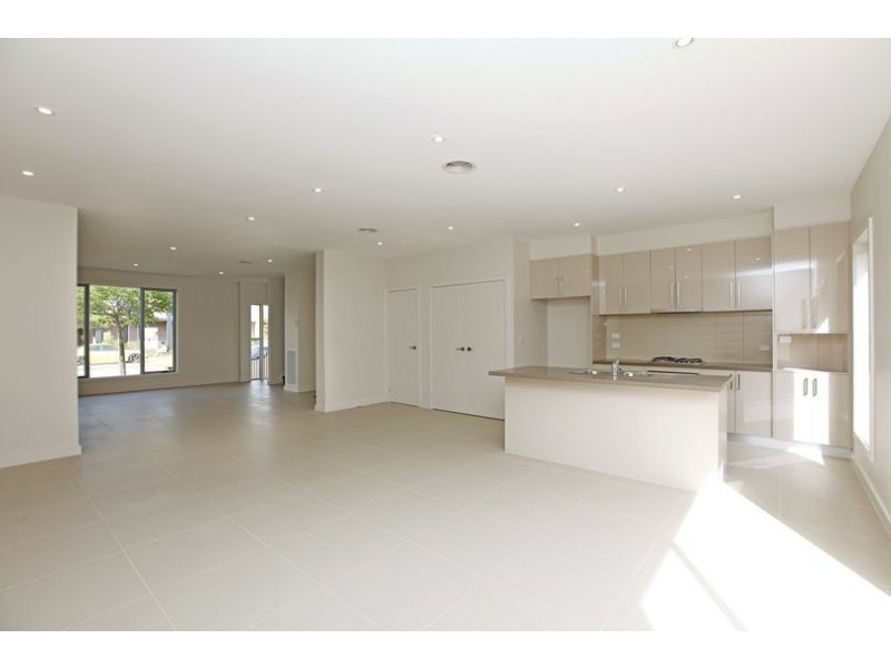 31 Mareborne Street, Epping VIC 3076