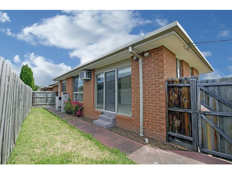 2/9 Dennis Street, Lalor VIC 3075