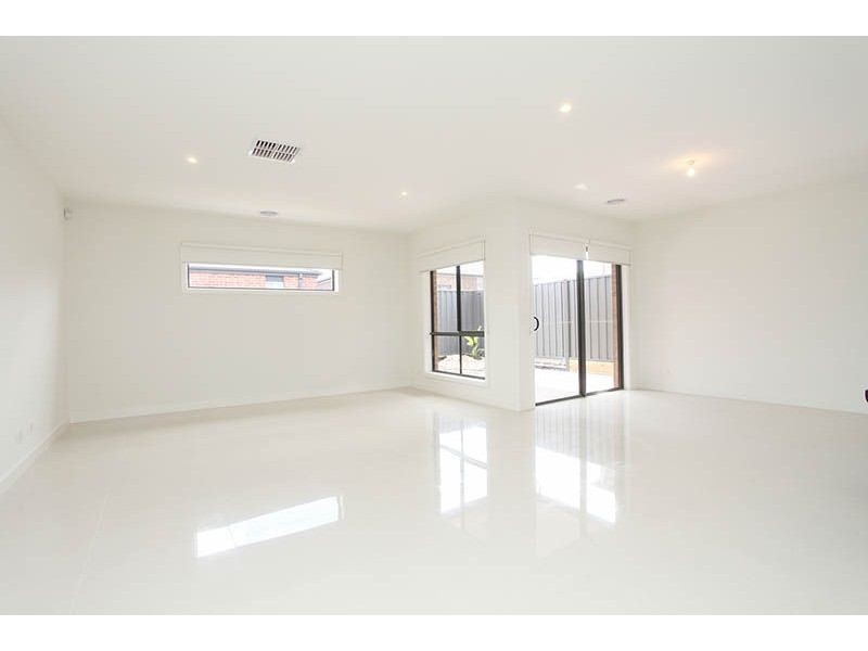 12 Potter Street, Epping VIC 3076