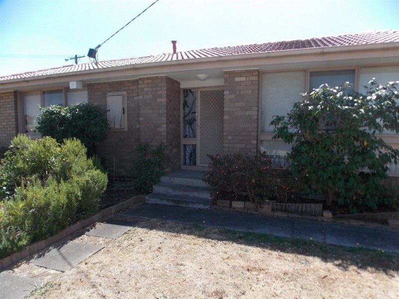 8 Eva Place, Epping VIC 3076