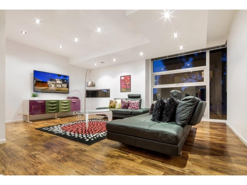 18 Hayston Boulevard, Epping VIC 3076