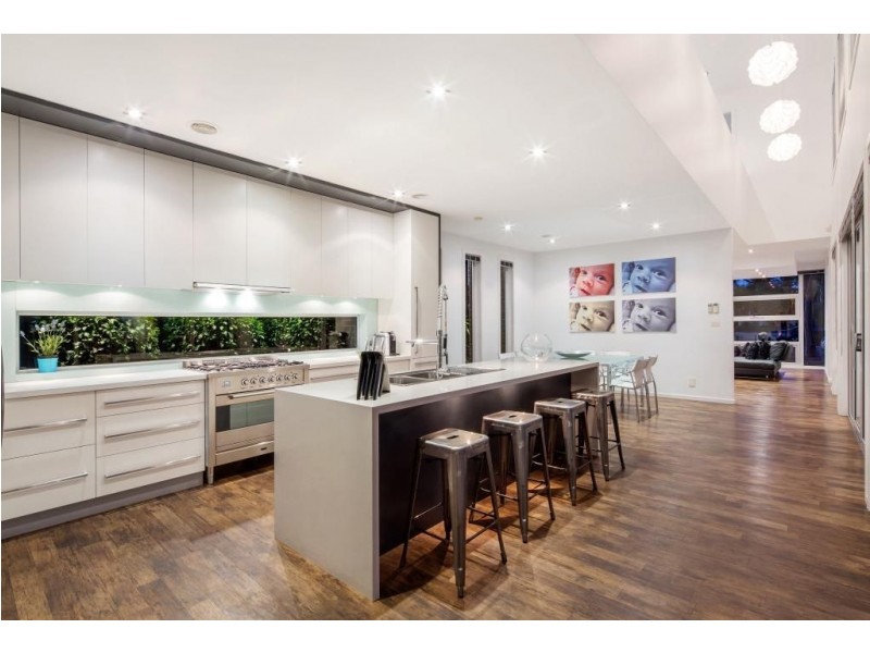 18 Hayston Boulevard, Epping VIC 3076