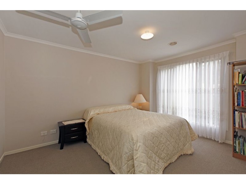 260 The Lakes Boulevard, South Morang VIC 3752