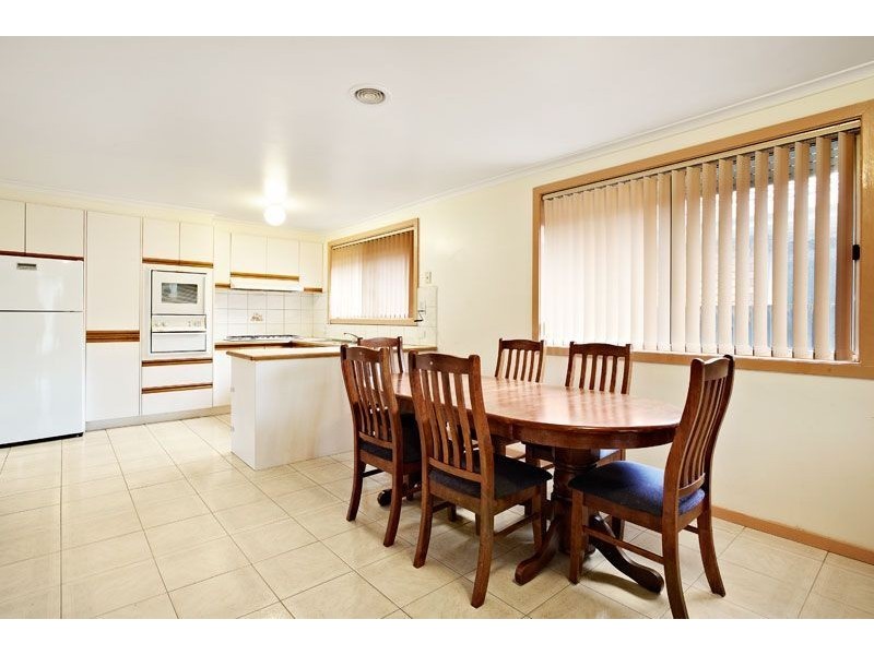 41 Hawkes Drive, Mill Park VIC 3082