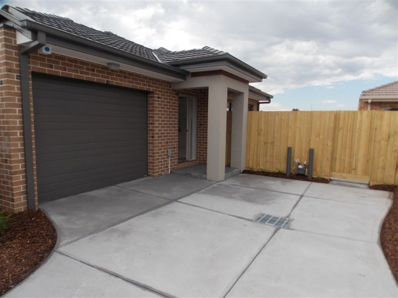 2/23a Edith Street, Epping VIC 3076