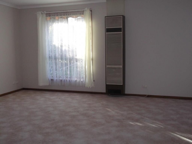 1/73 Purinuan Road, Reservoir VIC 3073