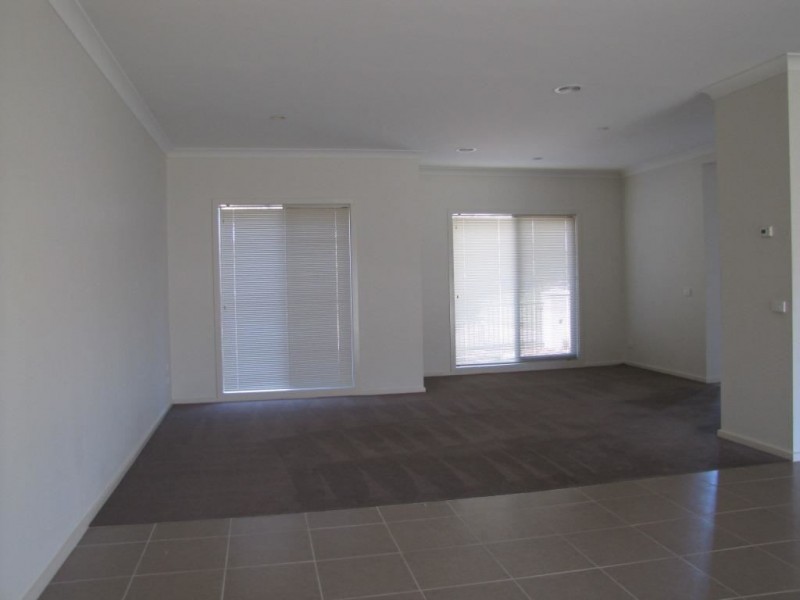 17 Raven Walk, Epping VIC 3076