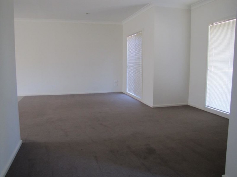 17 Raven Walk, Epping VIC 3076