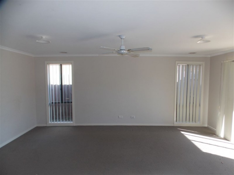 266 The Lakes Boulevard, South Morang VIC 3752