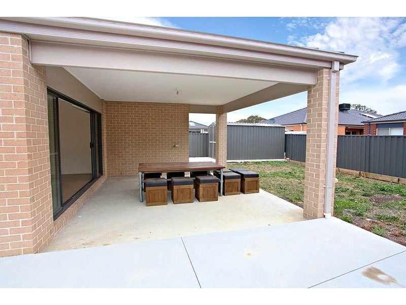 5 Pluto Grove, Mernda VIC 3754